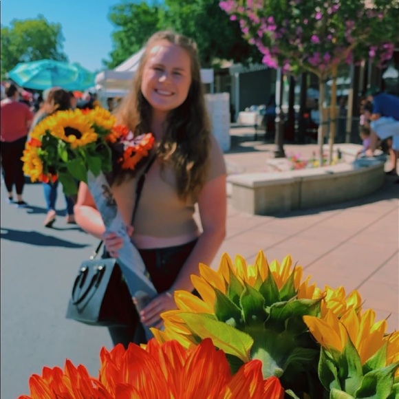 Meet your Posher, Jyntry - Picture 1 of 1